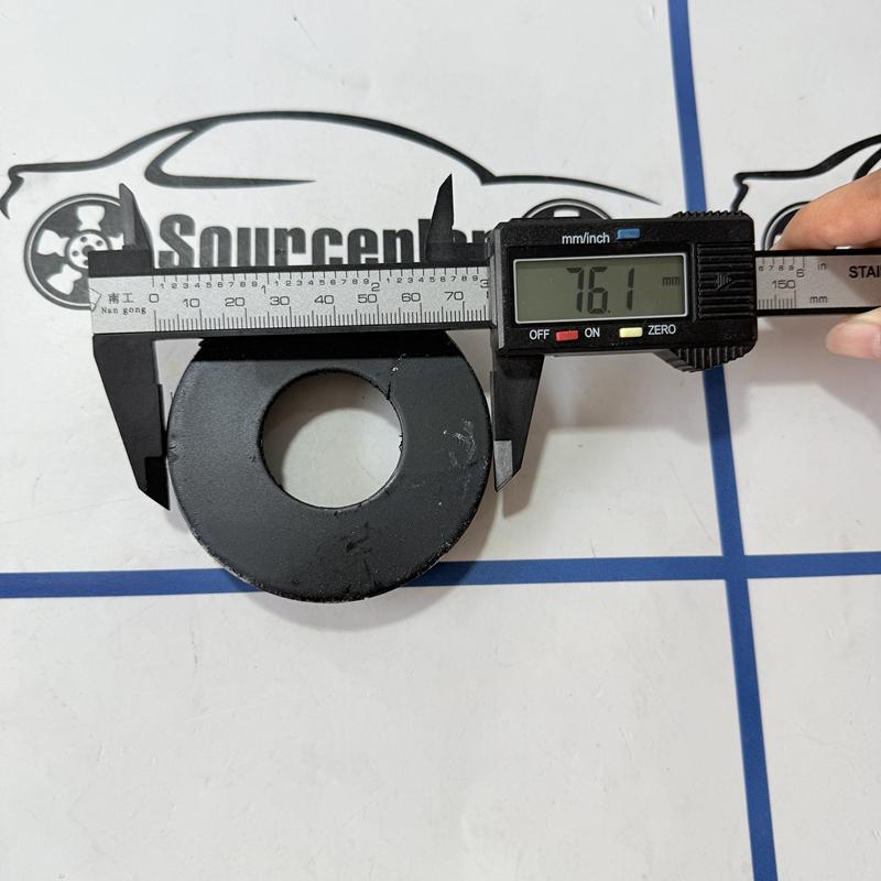 624943B000 62494-3B000 Para Hyundai Tucson Viga de lingote Subchasis del Eje Delantero Tope Fijo