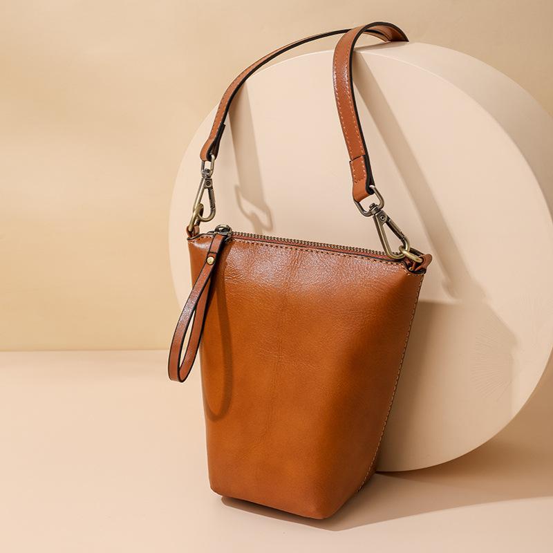 Genuine Leather Niche Designer First Layer Cowhide Mobile Phone Bag Crossbody Small Bag Casual Women'S Bag Women'S Bag
