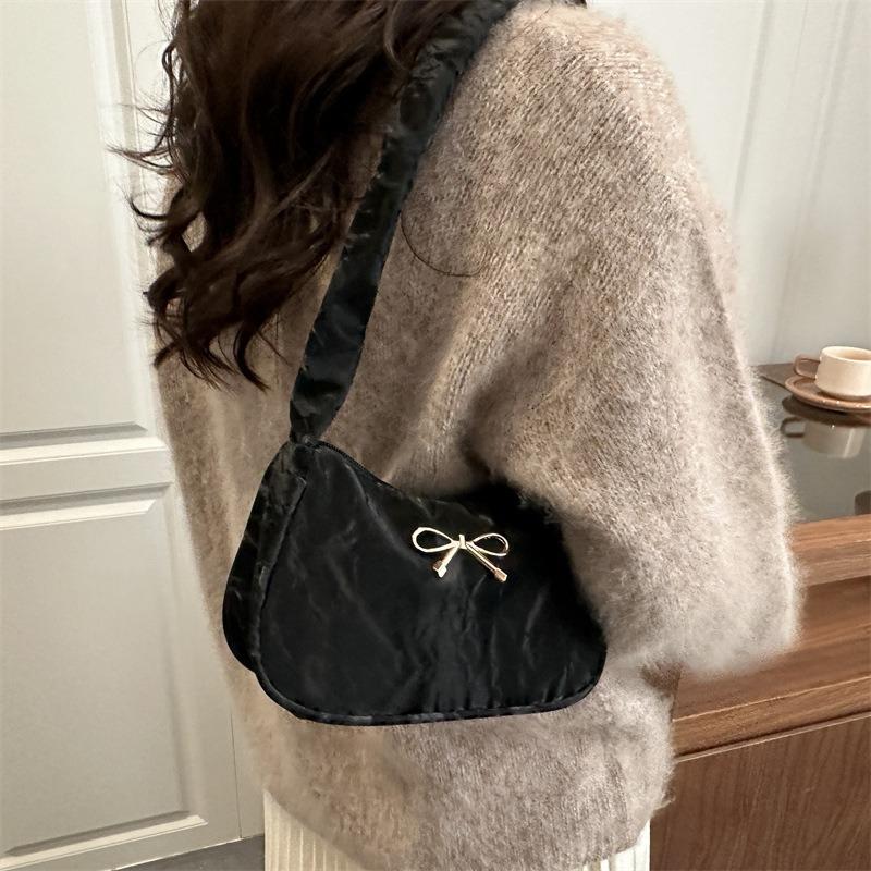 Early spring new bow armpit sweet and fresh foreign style to work commuting fashion shoulder handbag