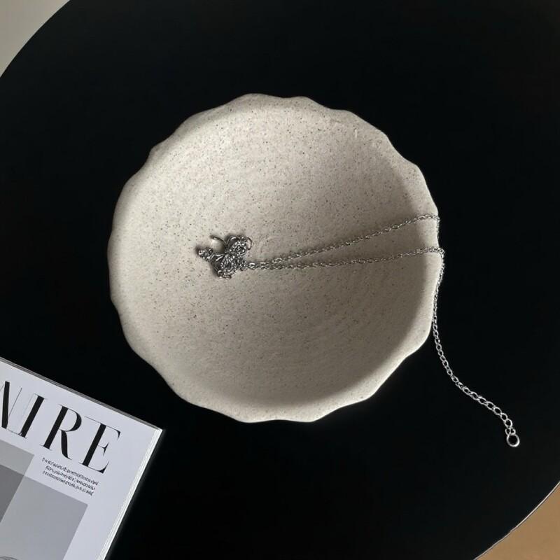 Creative Hand Pinched Wabi Sabi Ceramic Jewelry Tray, Ring Necklace Holder Storage Desktop Jewelry TrayMinimalist Entryway Vanit