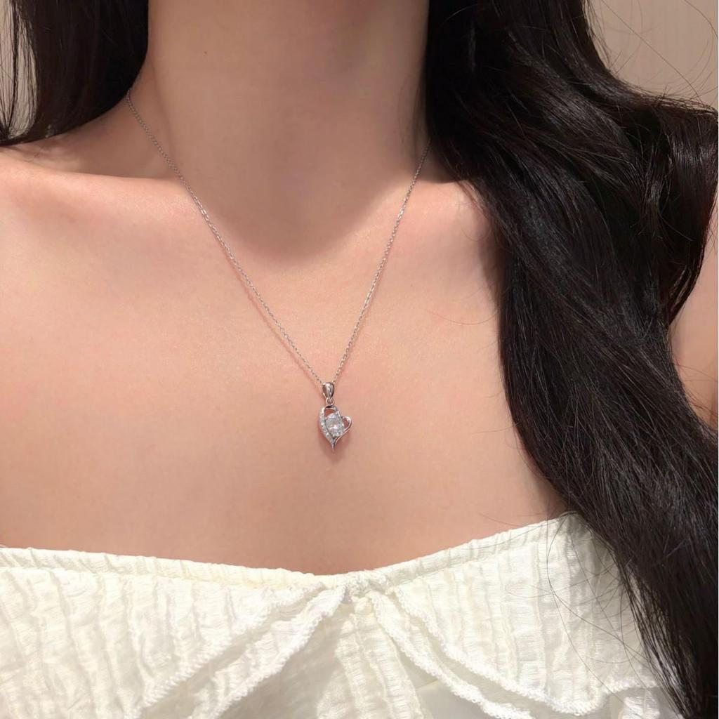 Sterling Silver Heart-Shaped Moissanite Necklace - Elegant and Versatile Pendant