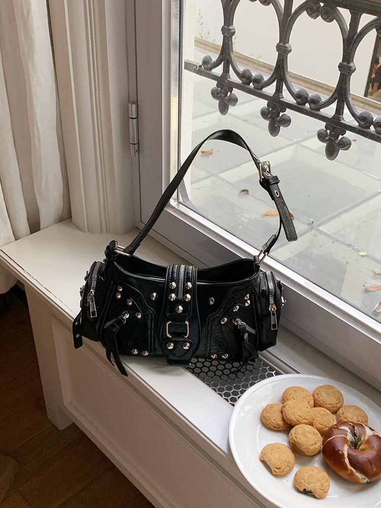 

Sweet Cool Spice Girl Underarm Bag Niche Design Sense Versatile Heavy Industry Locomotive Bag Retro Commuter Shoulder Crossbody Bag Female чорний