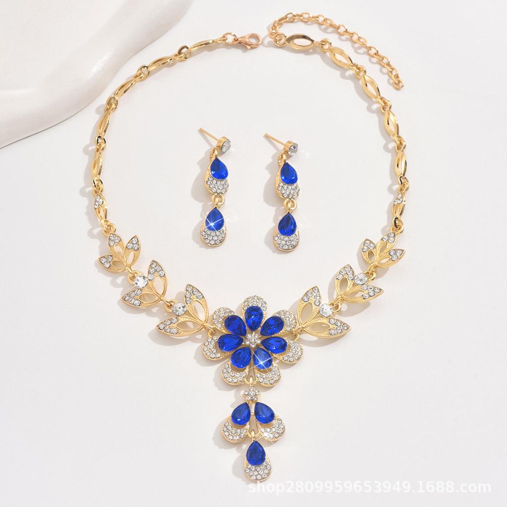 Stilvolles schwarzes Blumen-Fransen-Halsketten-Ohrring-Zweiteiler-Set, elegante und exquisite High-End-Accessoires