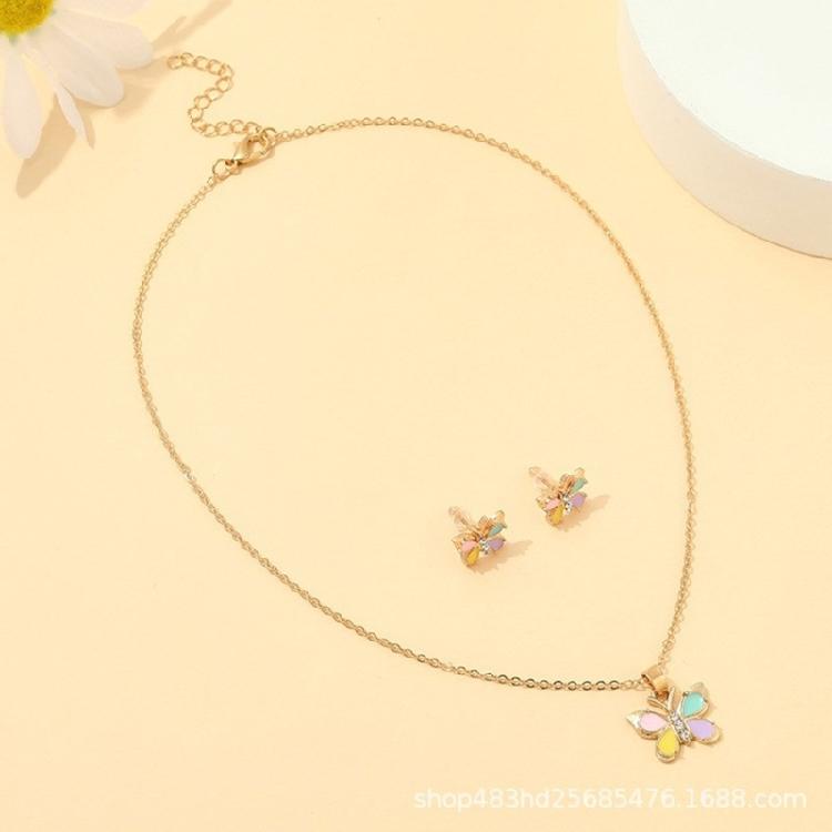 Butterfly Heart Pendant Jewelry Set for Daily Wear Handmade Alloy Necklace and Earrings Birthday Party Accessories