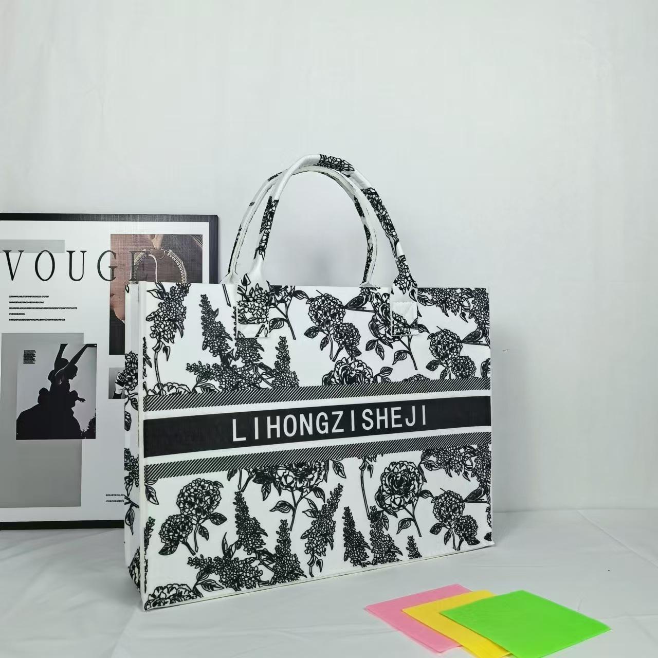 Фетровая сумка-тоут для тимбилдинга и праздничных подарков