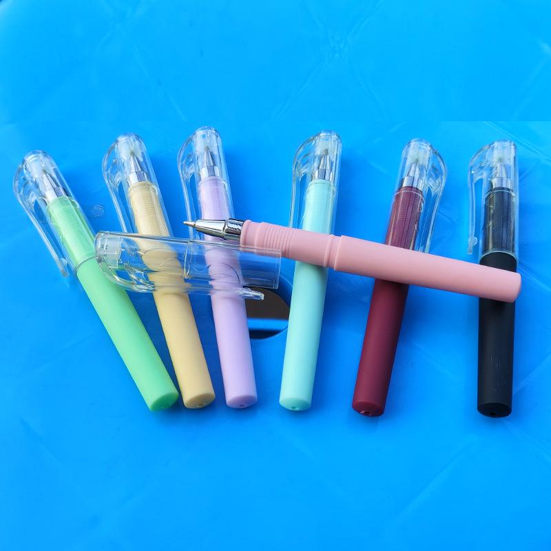 

Мини-ручка макаронного цвета карманного размера: Короткий стиль, Портативный, Нейтральный черный 0.5mm bullet tip black