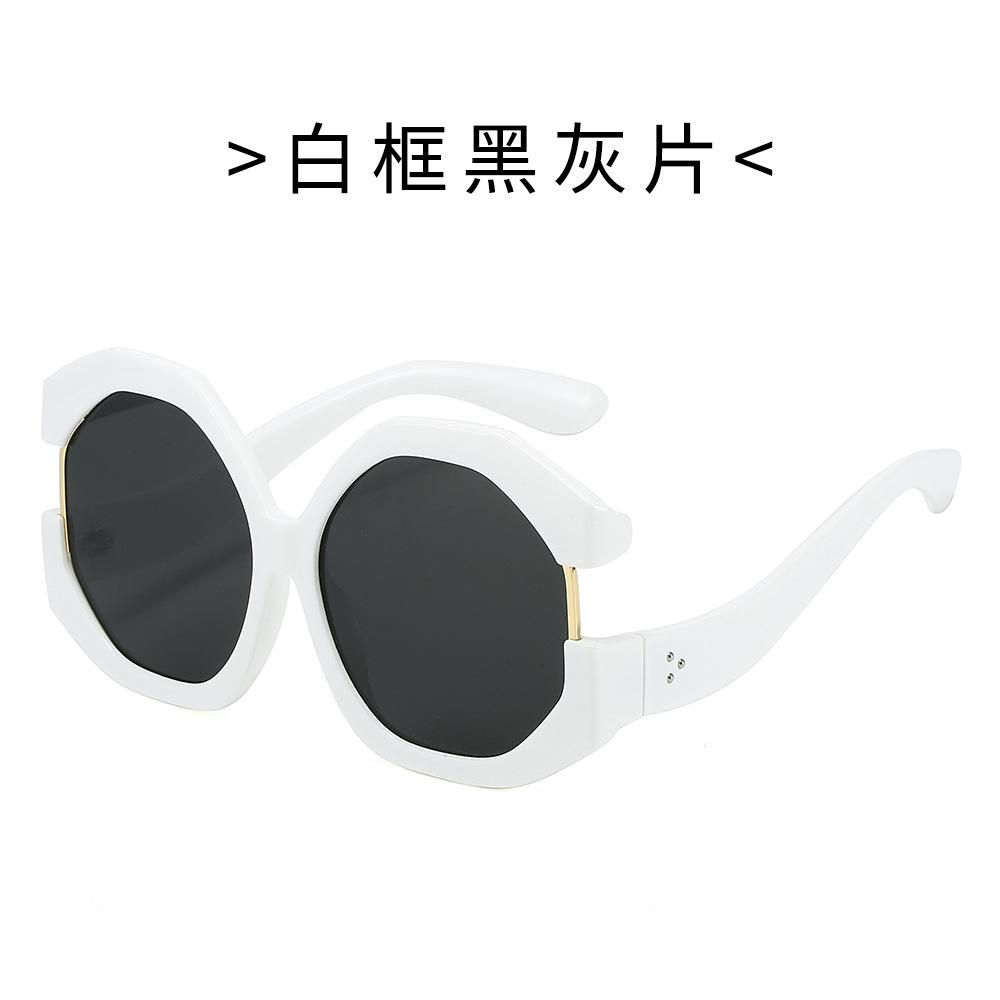 

Fashionable Hip Hop Sunglasses For Women And Men Stylish One-Piece Design Metal Shades For Outdoor Sun Protection High-End Look