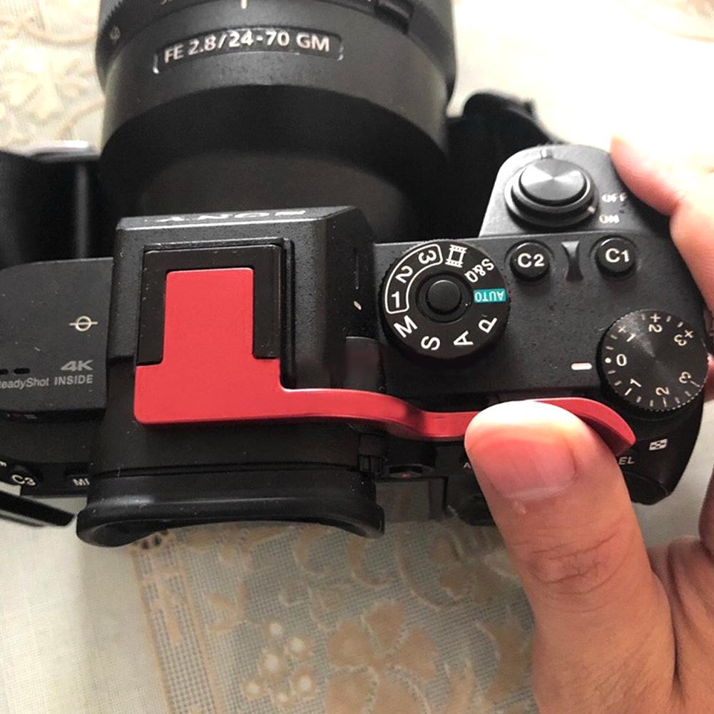 Aluminium Alloy Hot Shoe Thumb Handle Buckle Strap Holder for   A7M2 M3 A7R2 R3 A9