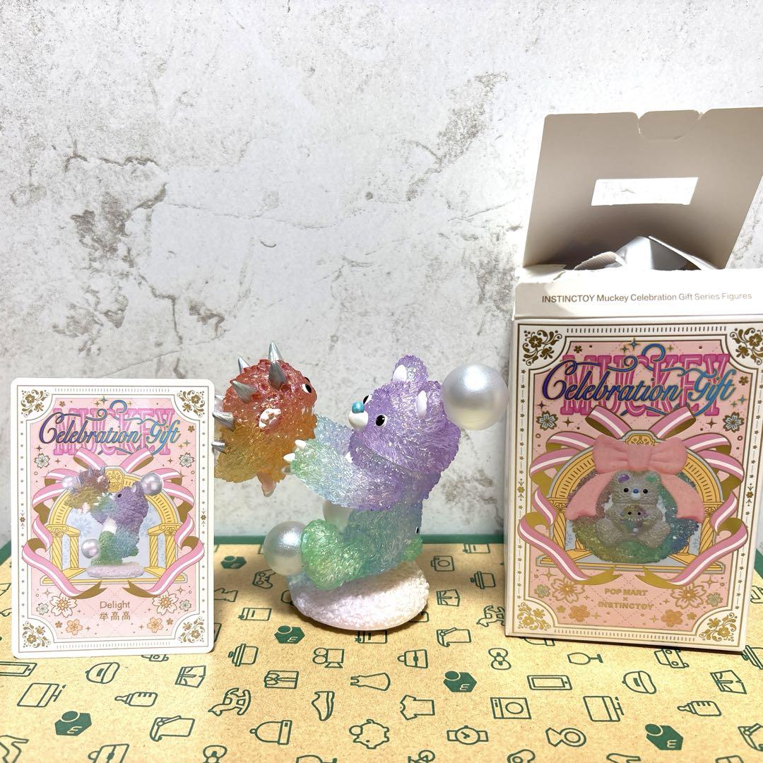 

[Б/У] POPMART Muckey Праздничный секретный подарок
