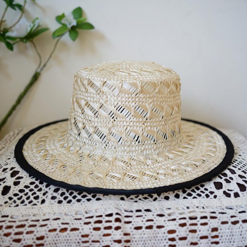 Japanese Versatile French Retro Sisal Grass Hollow Woven Flat Top Top Hat Women'S Summer Vacation Beach Straw Hat Sun Protection