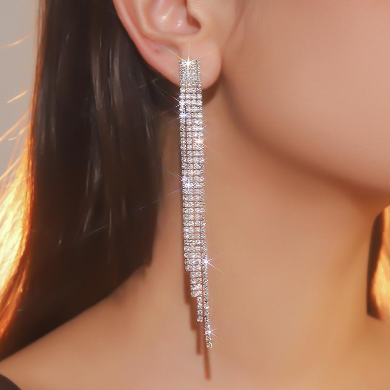 Koreanische Luxus-Strass-Quasten- & Stecker-Ohrringe für Damen