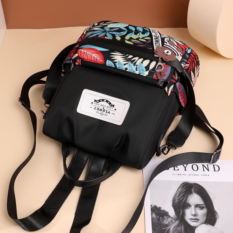 New Women's Backpack Fashion Printed Casual Commuter School Bag Large Capacity Anti-theft One Shoulder Lightweight Travel Backpack