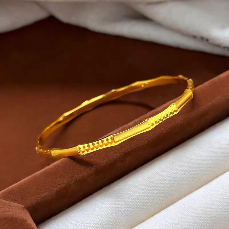 Gold-Tone Dragon Scale Brushed Bracelet: Women's Fashionable & Versatile Light Luxury Wristband