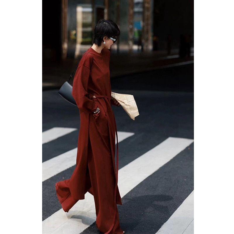 

Европейская станция Женская одежда 2024 Ранняя осень Свободный пуловер Длинная футболка с эластичными брюками Костюм Набор из двух предметов Мода Red XL