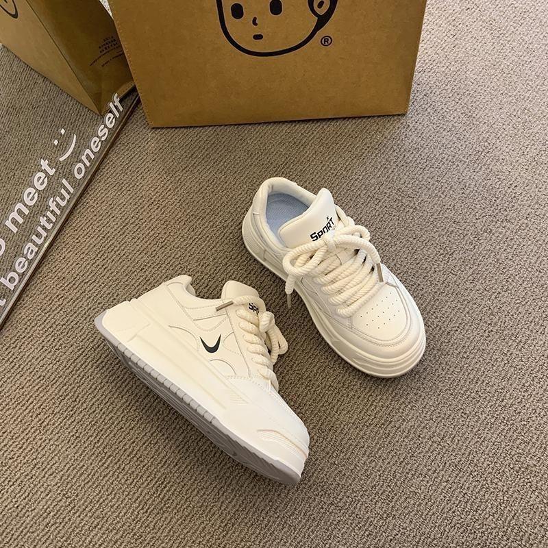 

Retro niche popular board shoes women s ins super fire versatile sports platform white shoes 2025 autumn new 35 бежевий