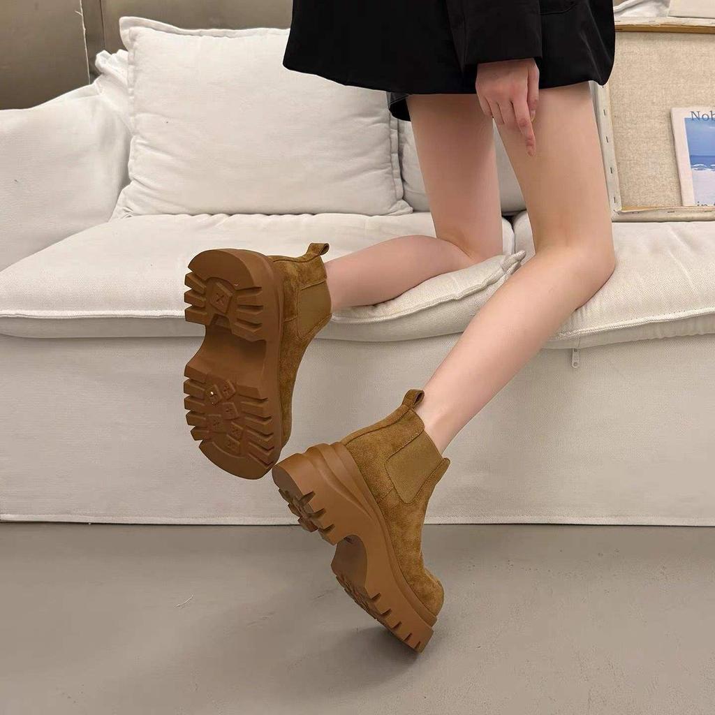 Versatile Chelsea short boots women's single boots 2025 autumn new thick-soled heightened 7CM small Martin boots