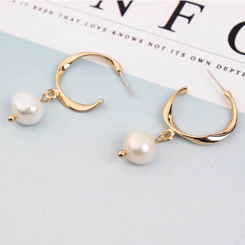 Women Metal Retro Eardrop Pearls Earrings Fashionable Lady Ear Jewelry Decoration