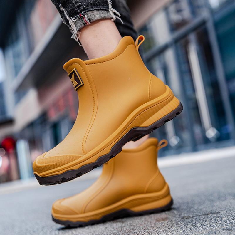 Style and Fashionable Short-cylinder Waterproof Fishing Rain Boots for Men with Thick Soles and Wear-resistant Water Shoes