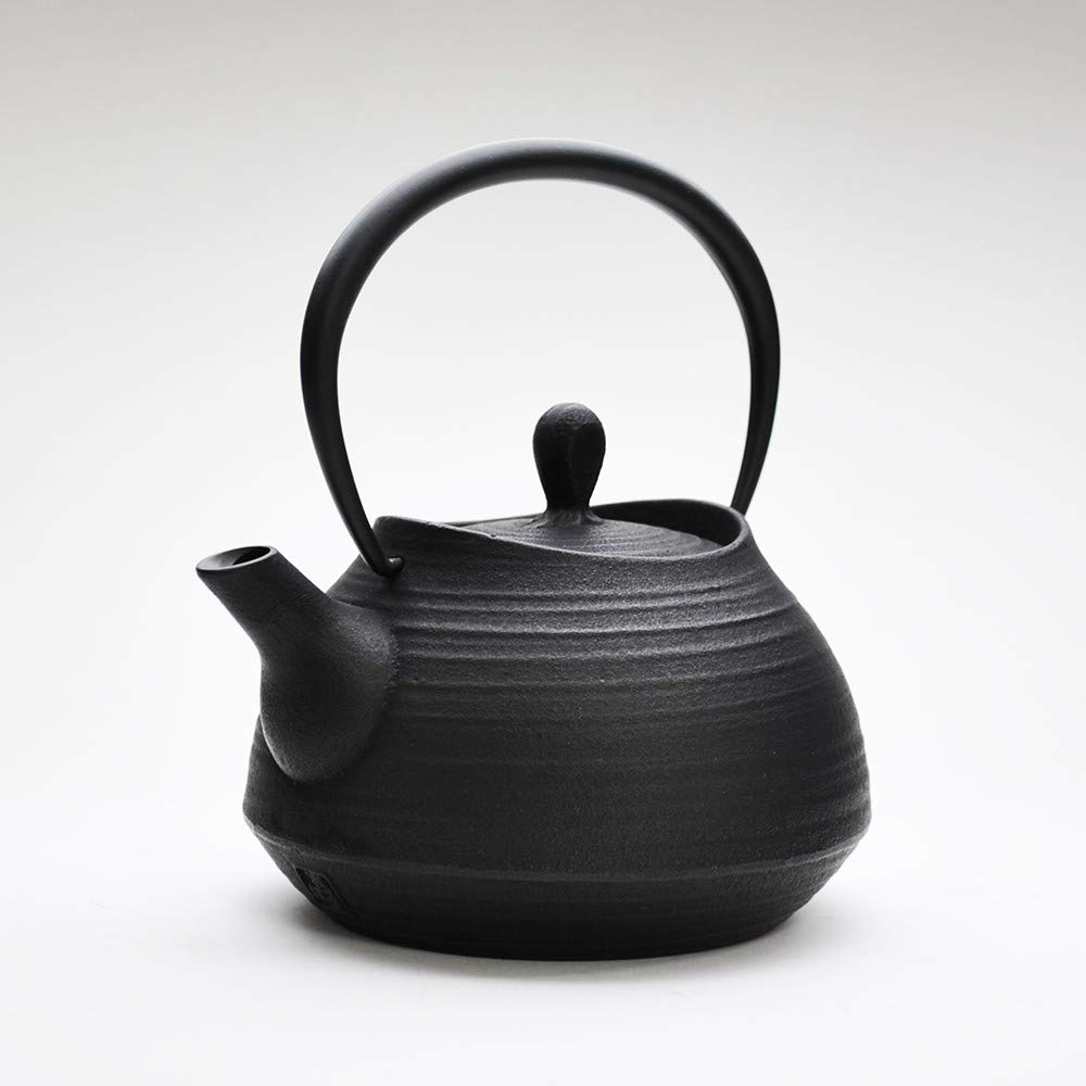Nanbu Ironware: Ichiudo Hakeme Iron Kettle, 0.6L [Black Finish]