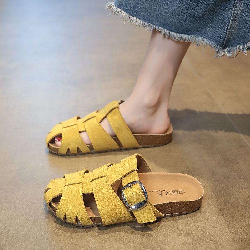 

Популярные тапочки с закрытым носком женские летние для улицы 2025 новые на толстой подошве с перфорацией на мягкой подошве с одним ремешком ленивые полутапочки 35