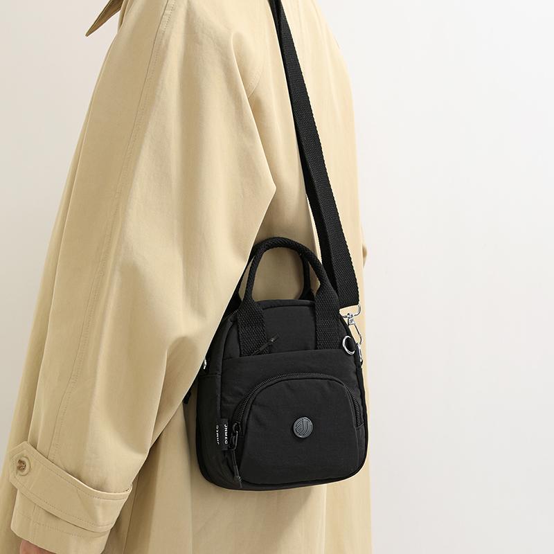 Small Square Bag Women's Travel Shoulder Bag Solid Color Crossbody Bag Water-Repellent Nylon Bag