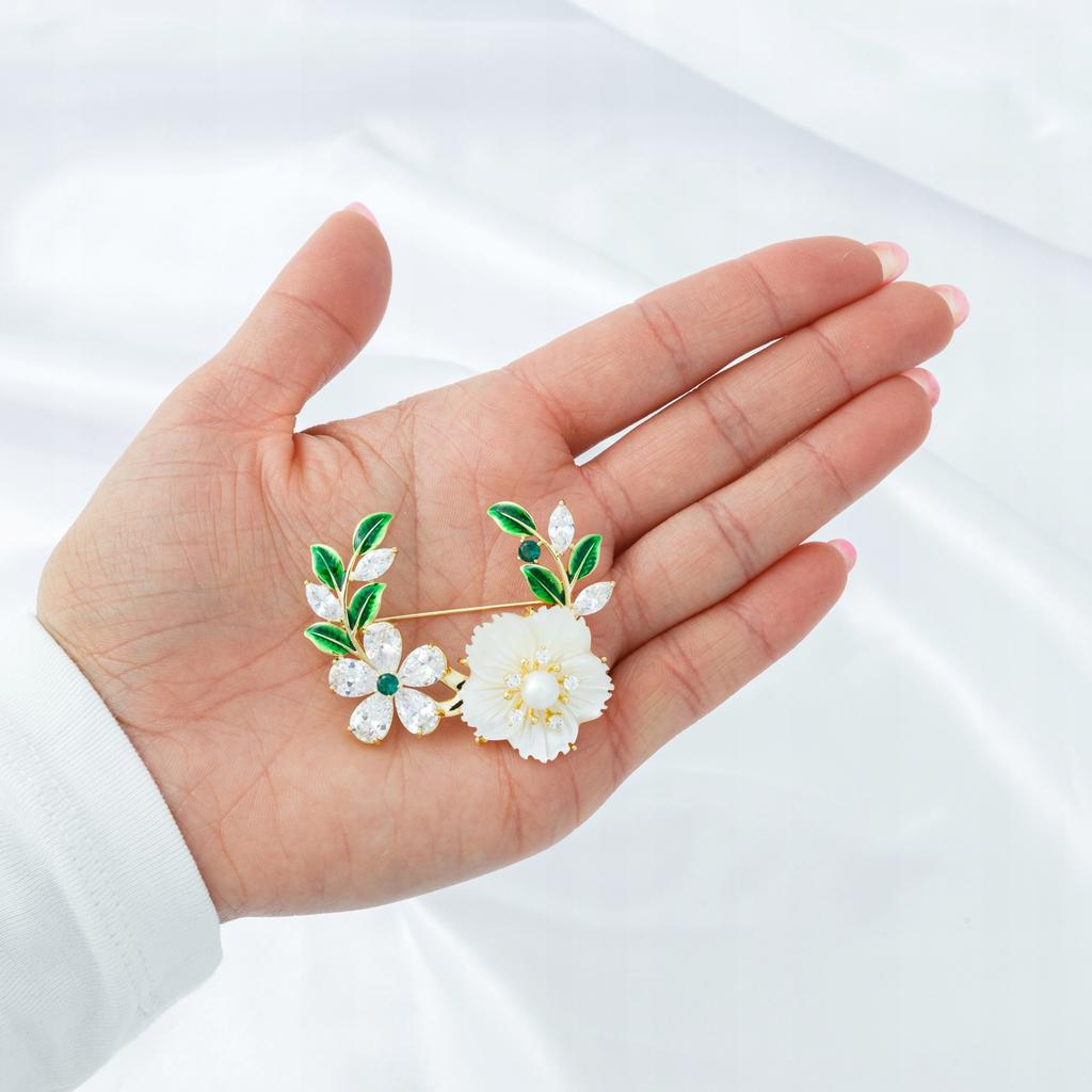 Elegant -Plated Pinets Brooch With Flowers And Cubic Zirconias
