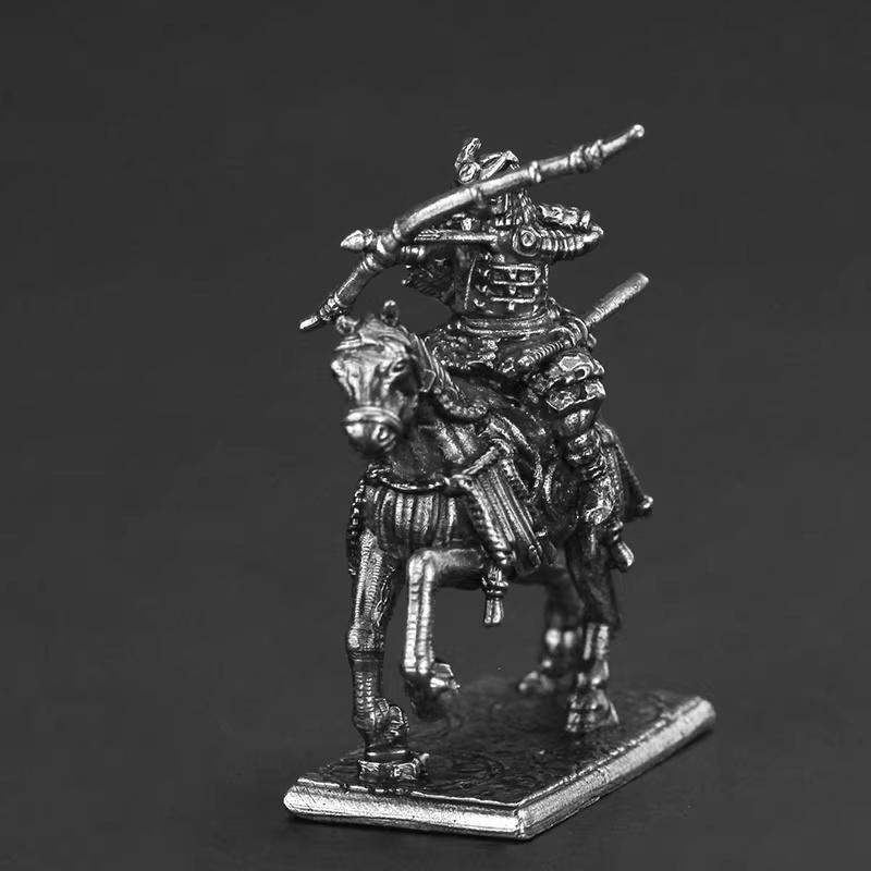 Metal Japanese Samurai Cavalry Warrior Model Wargame Miniature Tabletop Game Piece Car Home Decor Military Collection Figurine