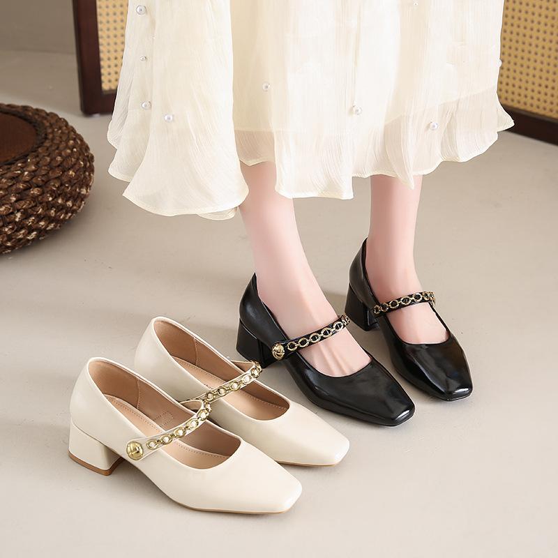 

Fashion versatile retro temperament square head thick heel Mary Jane shoes women s one-word buckle style shoes 34 чорний