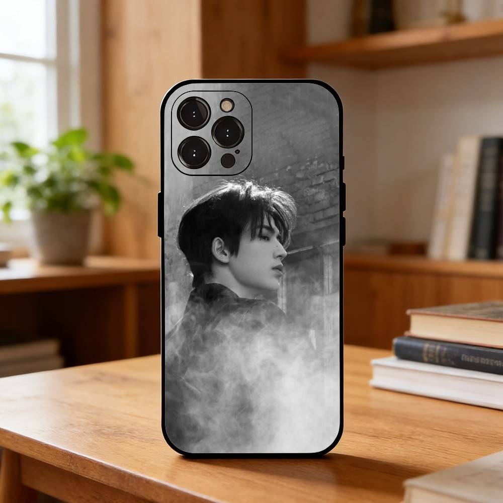 P-Pursuit of Jade-Zhang Linghe Handyhülle Für iPhone17 16 15 14 13 12 11 Pro Max Plus,5G Weiche Schwarze Hülle
