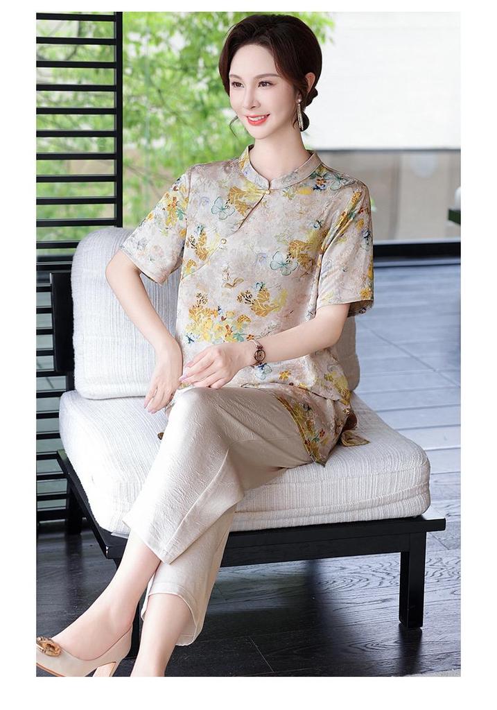New Summer Qipao Blouse Set for Mothers: Stylish Short-Sleeved Two-Piece Outfit for Middle-Aged and Elderly Women