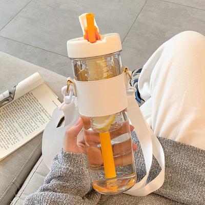 800ML Velkokapacitní Jednoduchá Plastová Láhev na Vodu se Slámkou Přenosná Infuzér na Bubble Tea Filtr Dívka Student Džus Nápojový Hrnek
