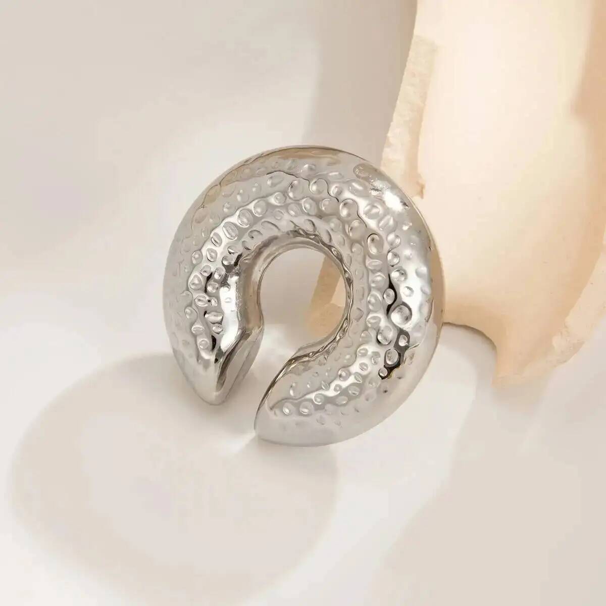 

SHIXIN Punk Vintage Chunky Geometric C Shape Ear Cuff Stainless Steel Metal Texture Thick Non Piercing Ear Clip Women Jewelry