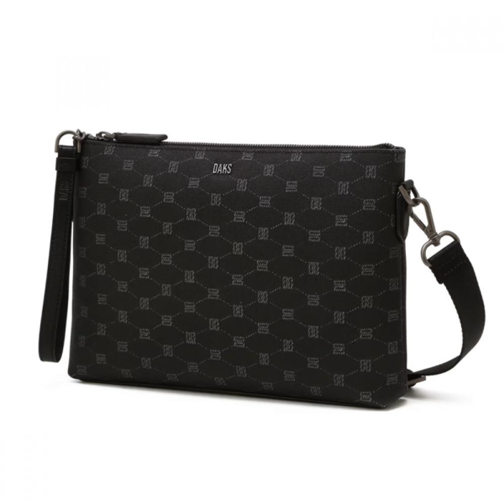 

Daks Black Dd Logo Leather Clutch Bag Dbba6e582bk Single option