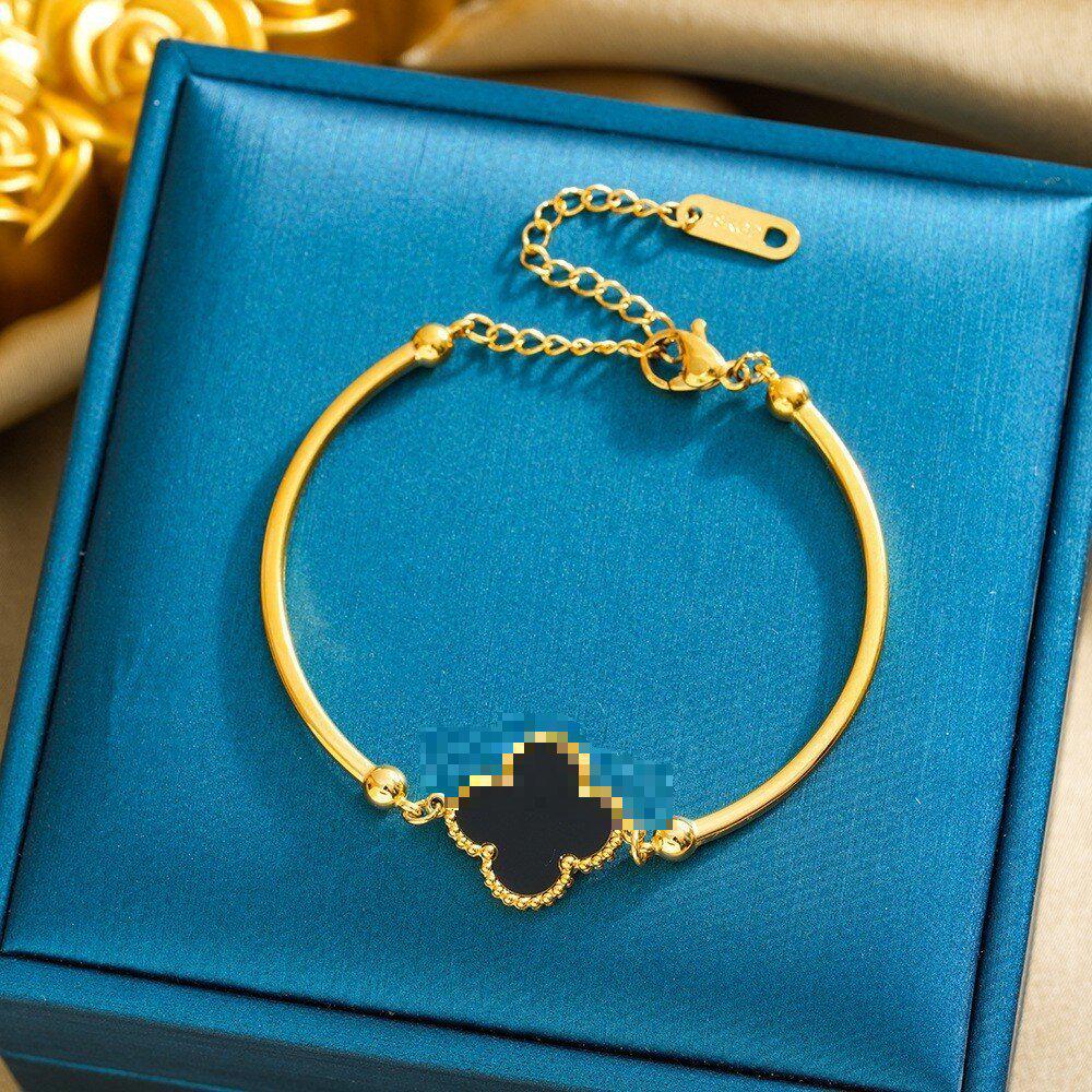 High-End Titanium Steel Four-Leaf Clover Bracelet with Shell Pendant – Durable, Fade-Resistant Design
