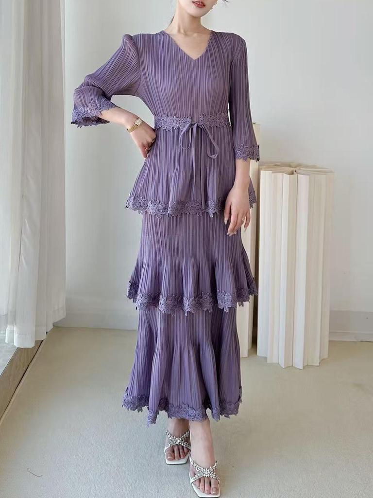 Miyake 2026 High-End V-Neck Tie-Up Layered Midi Dress