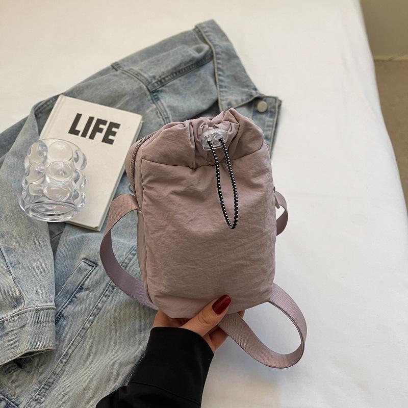 New Foreign Style Small Square Bag 2025 Niche Design Casual Shoulder Messenger Bag Simple Personality Korean Version Armpit Bag