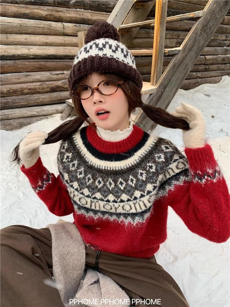 Retro Red Winter Sweater, Diamond Pattern Color Block Heavy Knit Top