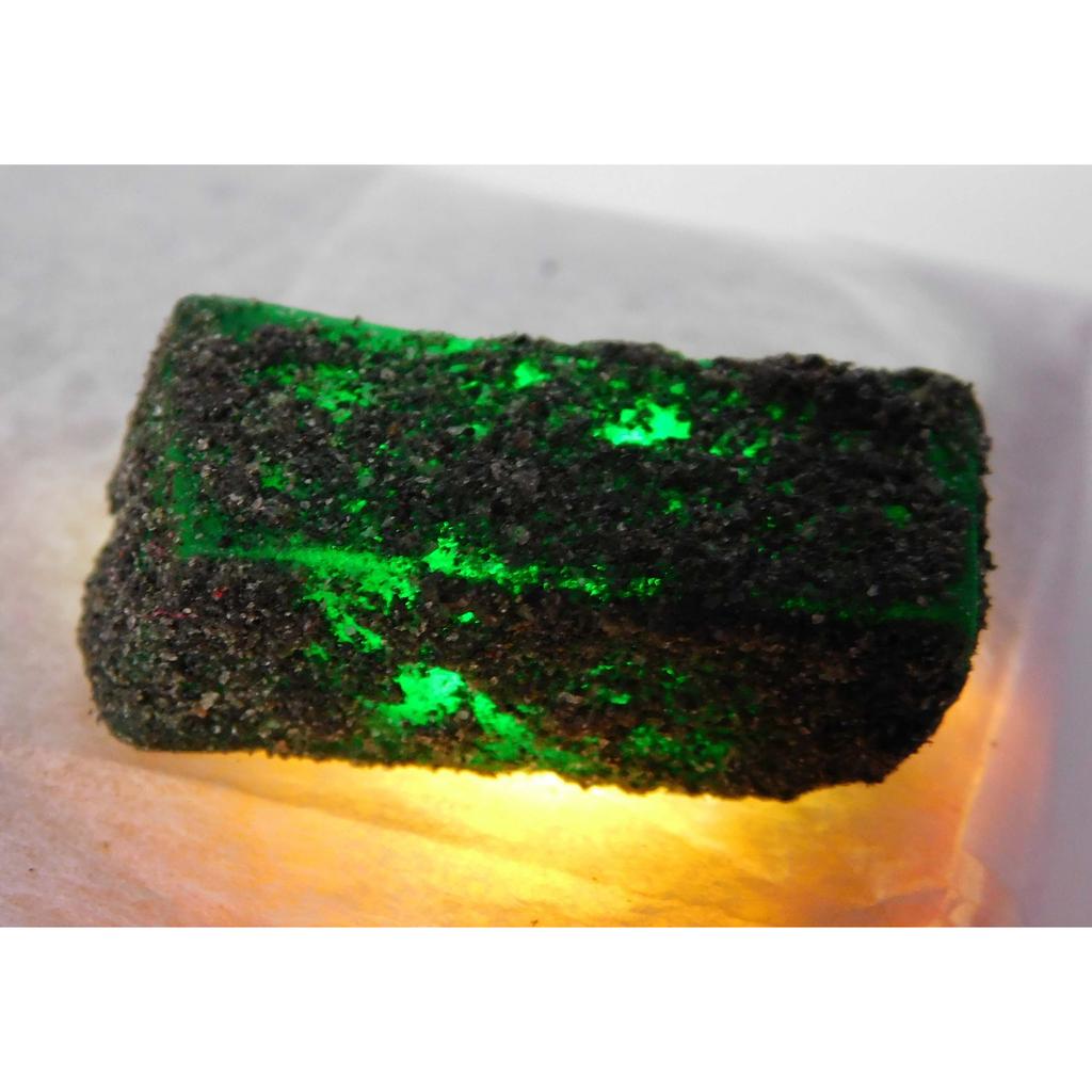 123.65 Ct CERTIFIED Natural Green Emerald Uncut Rough Earth Mined Gemstone