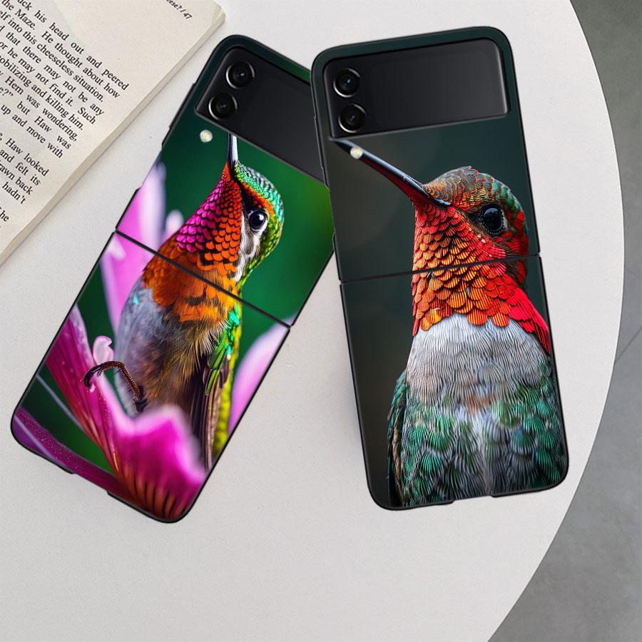 The Spirit of Hummingbirds Phone Case For Samsung Z Flip 7 6 5G Galaxy Z Flip 5 4 3 Black Hard Cell Cover Luxury PC Shell Coque