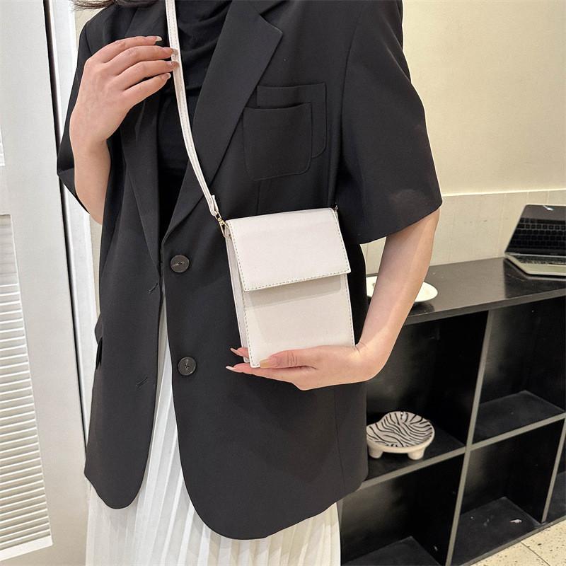 Stylish Minimalist Crossbody Bag For Women Modern Korean Fashion Shoulder Bag In Chic Design