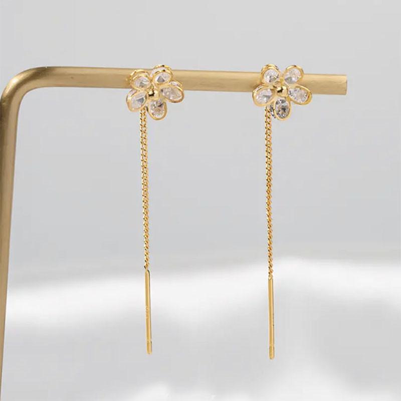 

Легкие роскошные длинные серьги и серьги с асимметричным циркониевым цветком и преувеличенным асимметричным цветком