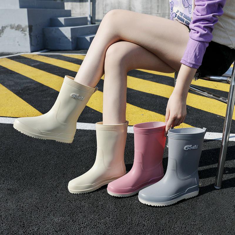 Women's Mid-Calf Fashion Waterproof Rain Boots, Thick-Soled Non-Slip, Wear-Resistant, Plus Velvet for Warmth