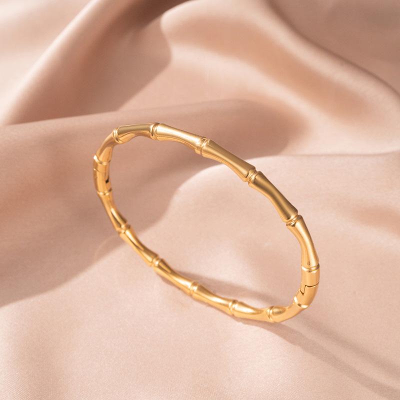 18k Rose Gold Diamond Buckle Bracelet - Korean Stylish Design, High-End Jewelry