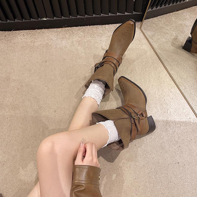 Vintage niche belt buckle Martin boots pointed sleeve comfortable thick heel boots 2025 autumn and winter slim wide tube west