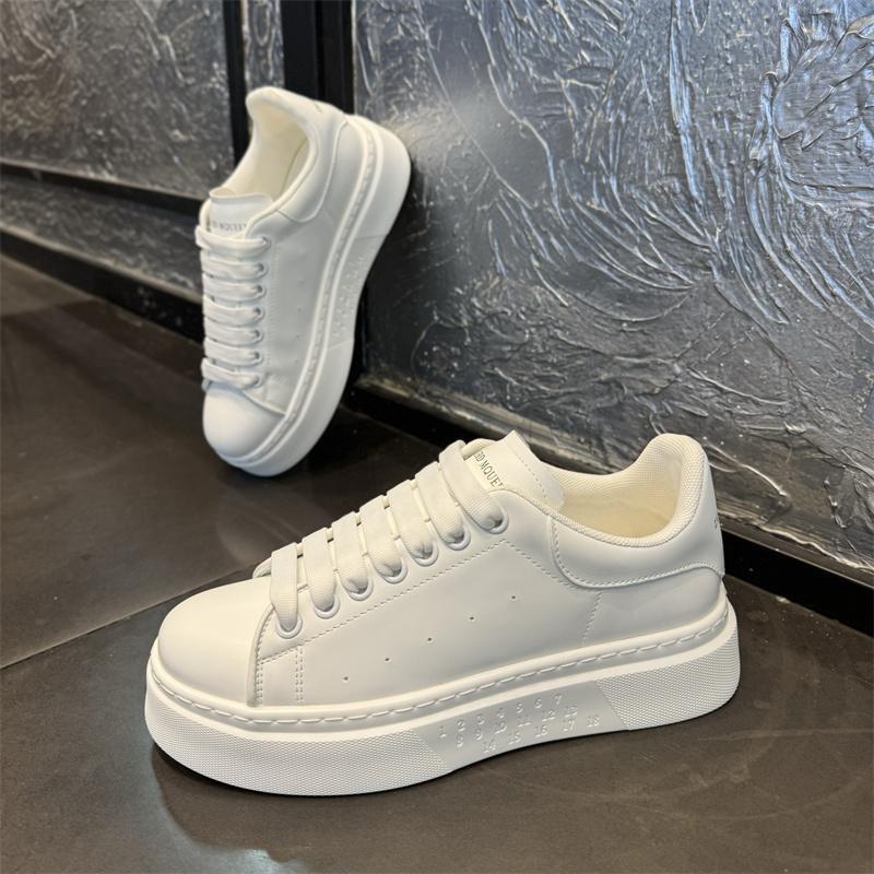 

Little white shoes men s platform casual board shoes heightening fashion low-top flat shoes spring and autumn men s sports shoes trendy shoes 39