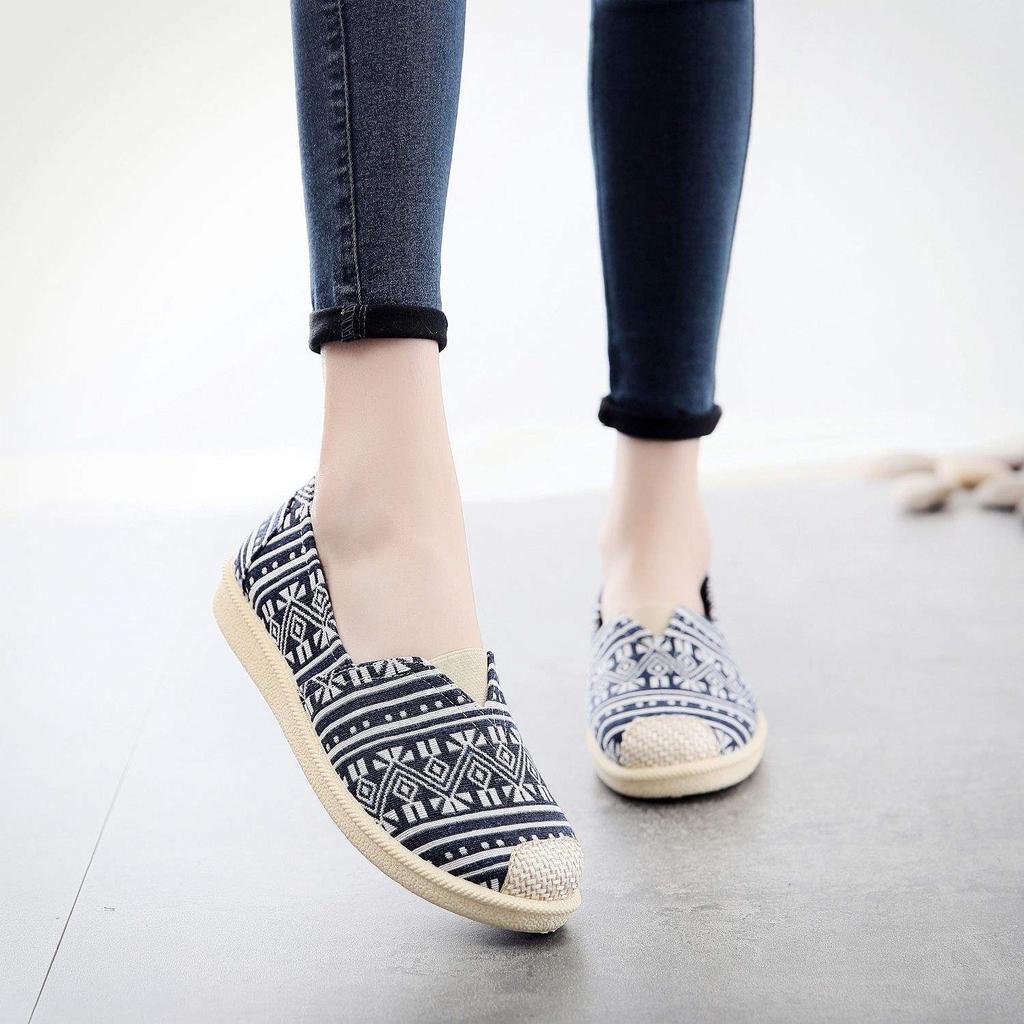 Canvas shoes spring breathable flat-bottomed one-pedal cartoon cloth shoes