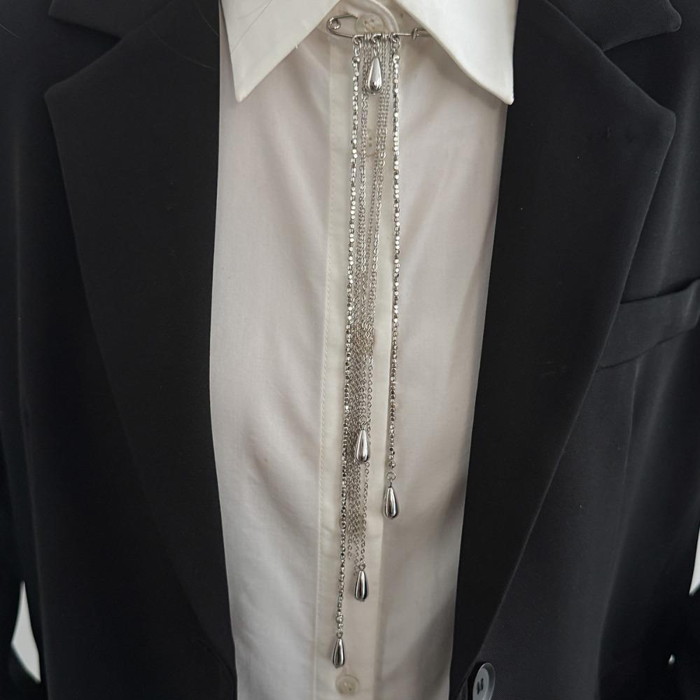 Alloy Clothing Tie Pin Exaggerated Bead Fixed Ornament High Quality Tassel Chain Brooch  Men серебряный