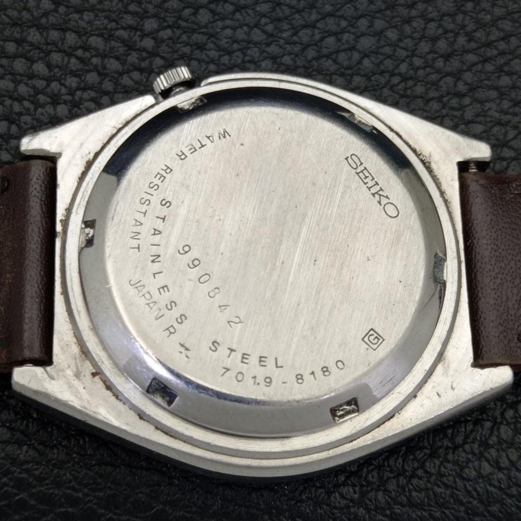 VINTAGE SEIKO 5 AUTOMATIC 7009A JAPAN MENS ARABIC RED COLOR DIAL WATCH a702665-1