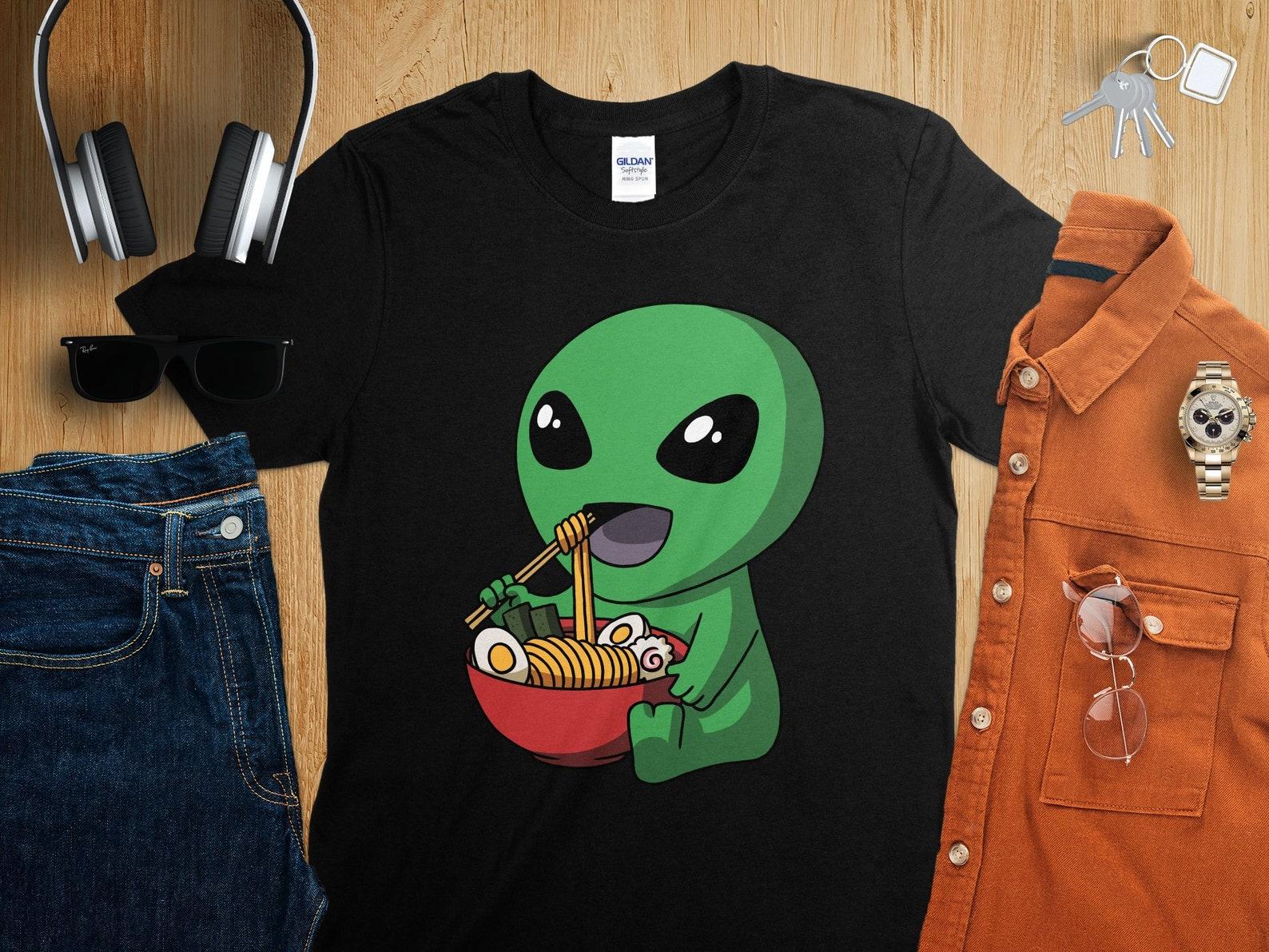 Kawaii Anime UFO Alien Asian Noodles Japanese Ramen Shirt, Anime Shirt, Ramen T-Shirt, Japan Art M