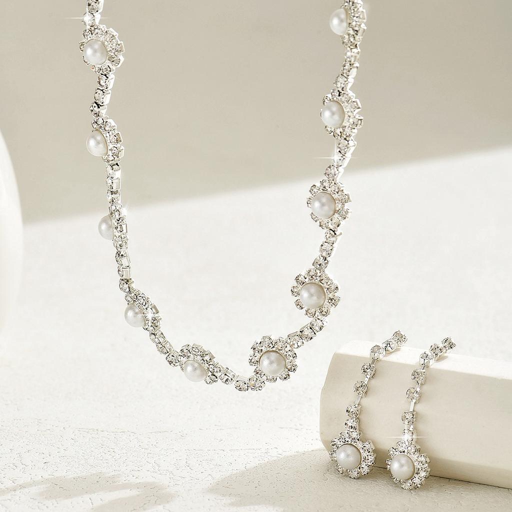 Diamond-Set Cold Wind Geometric Fringed Necklace Light Luxury High-End Temperament Collarbone Chain Niche Jewelry Women